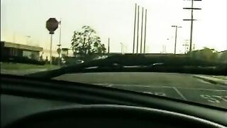 Giovane puttanella cattura 2 clienti