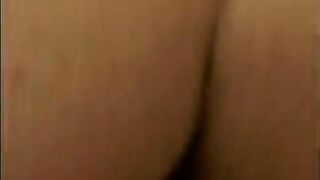 Giovane puttanella cattura 2 clienti