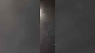 Coppia di fidanzati beccati a fare sesso in discoteca