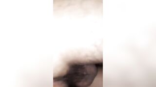 Bull italiano fa sesso in macchina con la moglie del cornuto