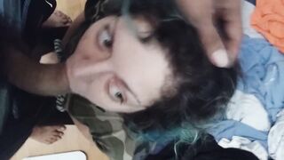 Anteprima del video: Ragazza italiana fa un pompino a marocchino