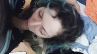 Ragazza italiana fa un pompino a marocchino