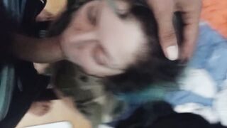 Ragazza italiana fa un pompino a marocchino