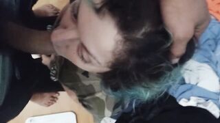 Ragazza italiana fa un pompino a marocchino