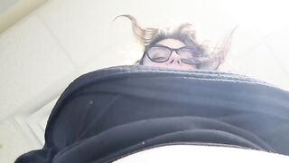 Ragazza con tette naturali incredibili