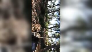 Sveltina di una coppia italiana in montagna