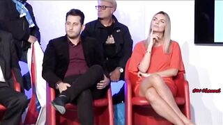 UPSKIRT Marika Fruscio e Monica Castellini in diretta TV
