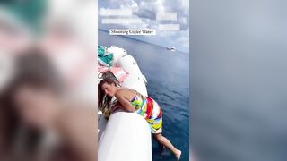 Veronica Maya sexy in barca