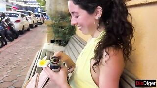 Giovane ragazza russa catturata in strada