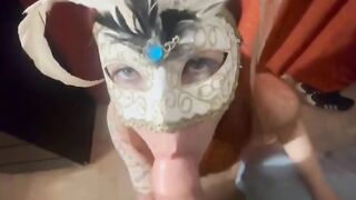 Milf troia dai capelli ramati scucchia il cazzone del marito