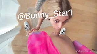 Toxic Mary fa una pompa al fidanzato