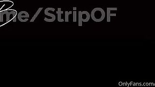 Bea scopata dal pelato e poi sborrata addosso