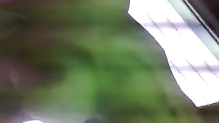 Mi filmo nuda nel solarium