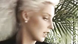 Sesso vintage con due MILF