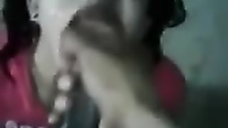 Coppia ebony fa sesso orale