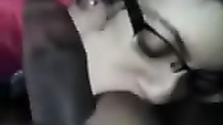 Coppia ebony fa sesso orale