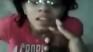 Coppia ebony fa sesso orale