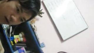 Ciullata e cunnilingus amatoriale asiatico