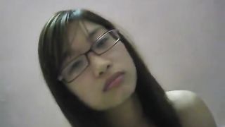 Ciullata e cunnilingus amatoriale asiatico