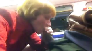 Lucciola rumena sbocchina un vucumpra in treno