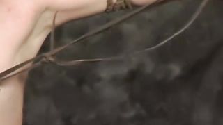 Rossa puttana legata e torturata