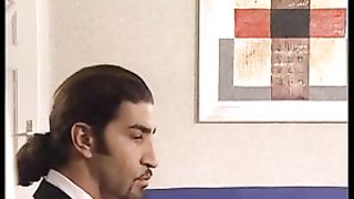 Alla poliziotta piace duro