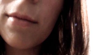 Rumena tettona adora la sborra