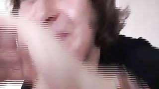 Ragazza timida di Firenze fa un pompino