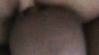 Brunetta vogliosa offre fica e culo