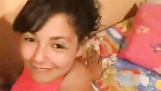 Studentessa bruna rimorchiata e trombata