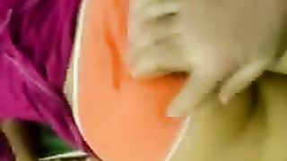 Moglie araba dal culo succoso