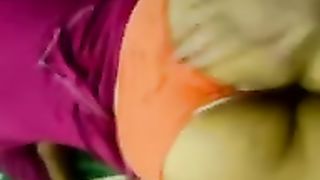 Moglie araba dal culo succoso