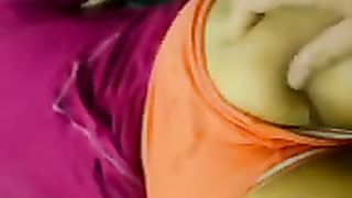 Moglie araba dal culo succoso