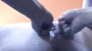 Scandaloso video fisting amatoriale