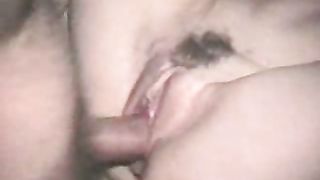 Anteprima del video: Scopo la moglie tettona del vicino