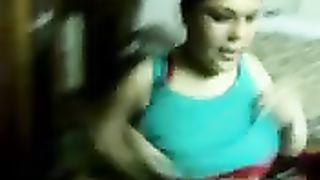 Video di sesso amatoriale con procace fidanzata araba nuda