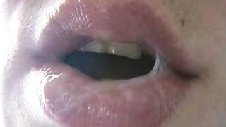 Dita nella fica di mia moglie