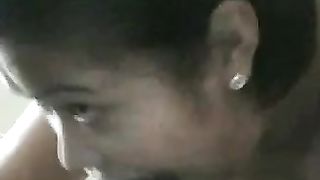 Succhia il mio grosso cazzo nero come un aspirapolvere