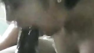 Succhia il mio grosso cazzo nero come un aspirapolvere