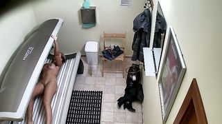 Anteprima del video: Telecamere spia alla SPA