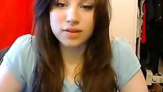 Diciottenne bella e sexy si masturba