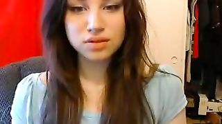 Diciottenne bella e sexy si masturba