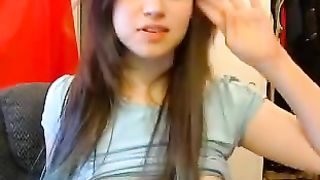 Diciottenne bella e sexy si masturba