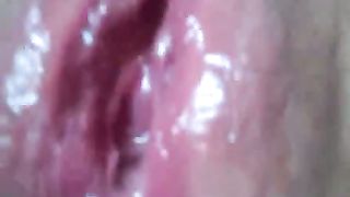 Anteprima del video: Mi sono filmata mentre mi masturbavo la patatina