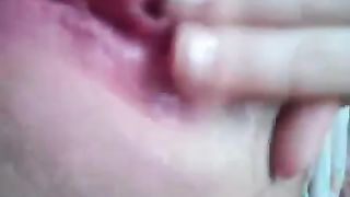 Mi sono filmata mentre mi masturbavo la patatina