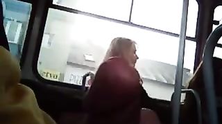 Si fa una sega sul bus