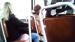 Si fa una sega sul bus