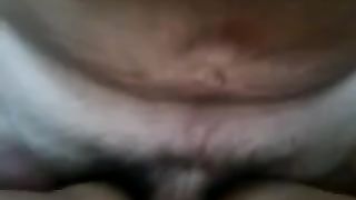 Mia moglie grassottella ha bisogno del mio cazzo duro in figa