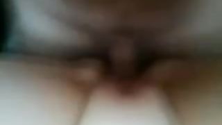 Mia moglie grassottella ha bisogno del mio cazzo duro in figa