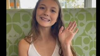 Anteprima del video: TEEN 18 REALE! GLI SBORRA IN FACCIA! BELLISSIMO